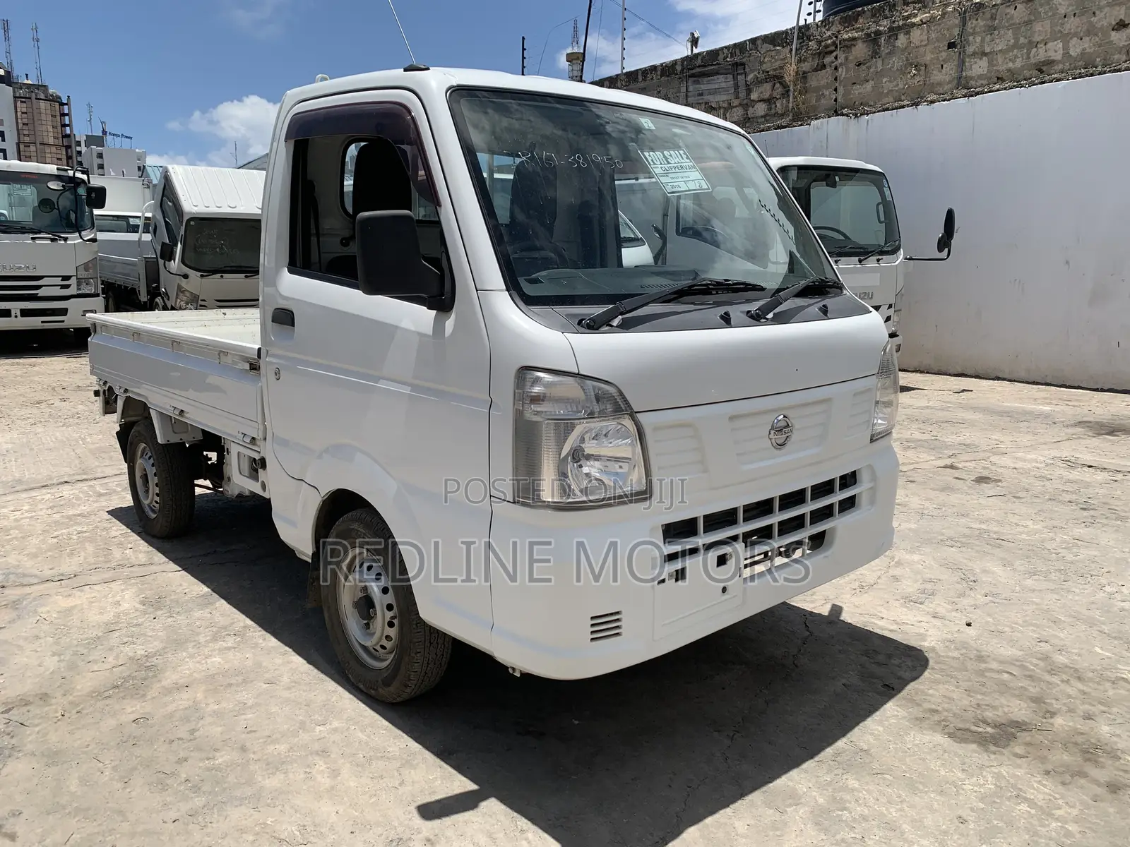 Nissan 100 2018 White