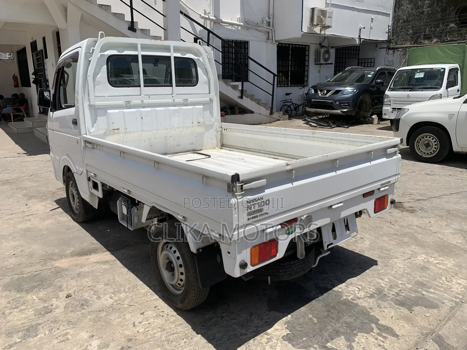 Nissan 100 2018 White