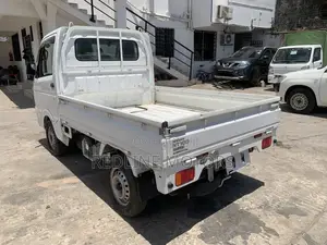 Nissan 100 2018 White