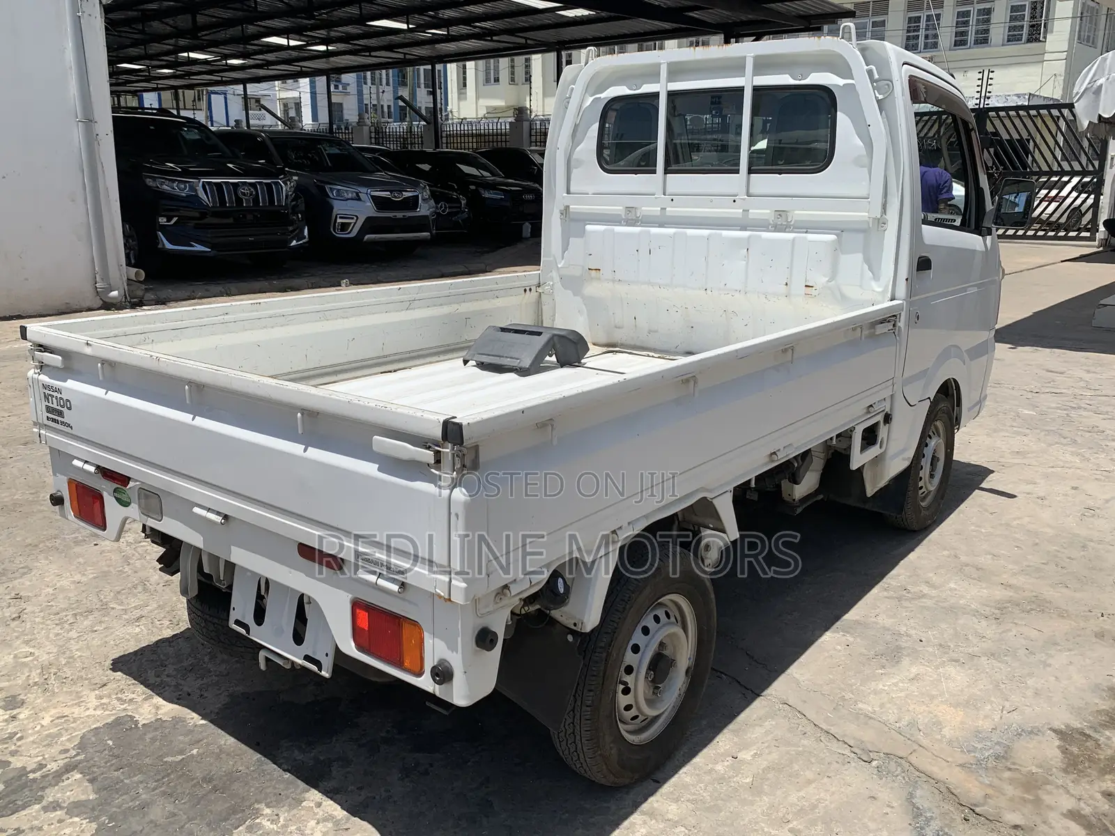 Nissan 100 2018 White