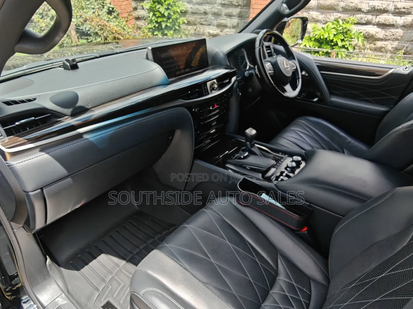Lexus LX 570 AWD 2019 Black
