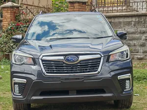 Subaru Forester 2.5i Premium AWD 2018 Gray