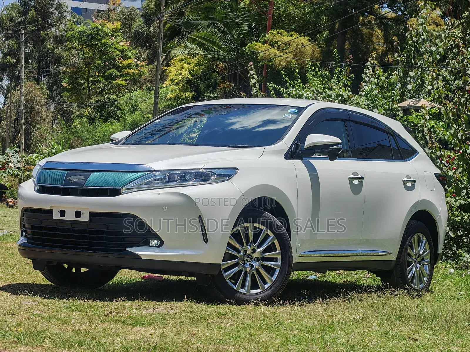 Toyota Harrier 2.0 2018 White