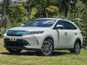 Toyota Harrier 2.0 2018 White