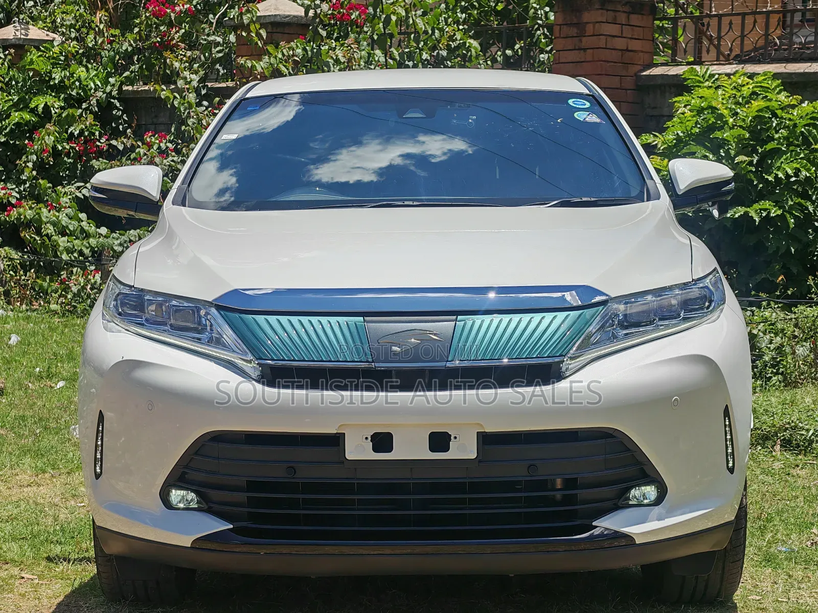 Toyota Harrier 2.0 2018 White