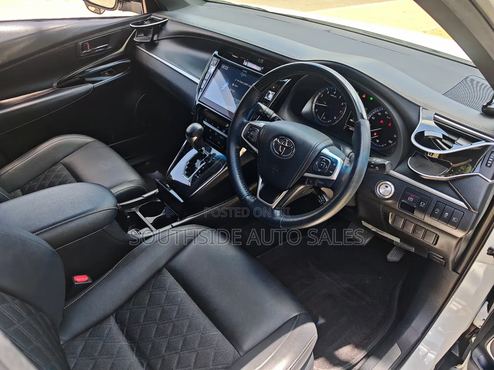 Toyota Harrier 2.0 2018 White