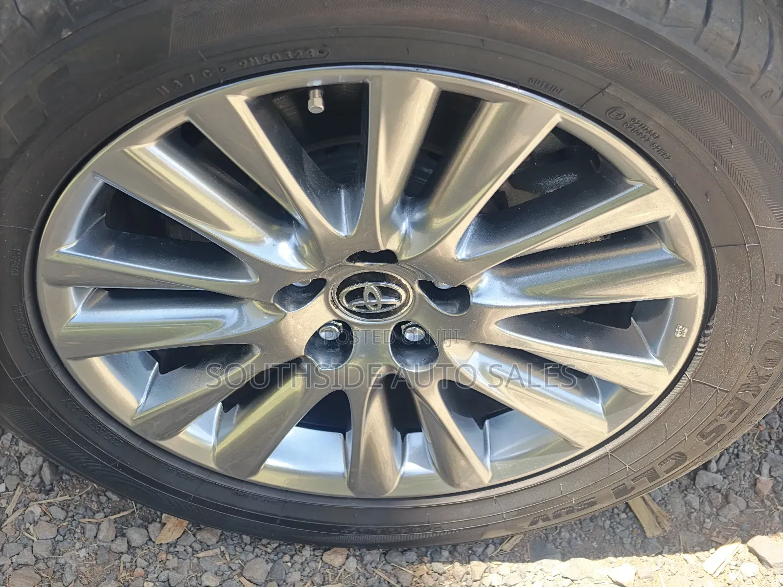 Toyota Harrier 2.0 2018 White