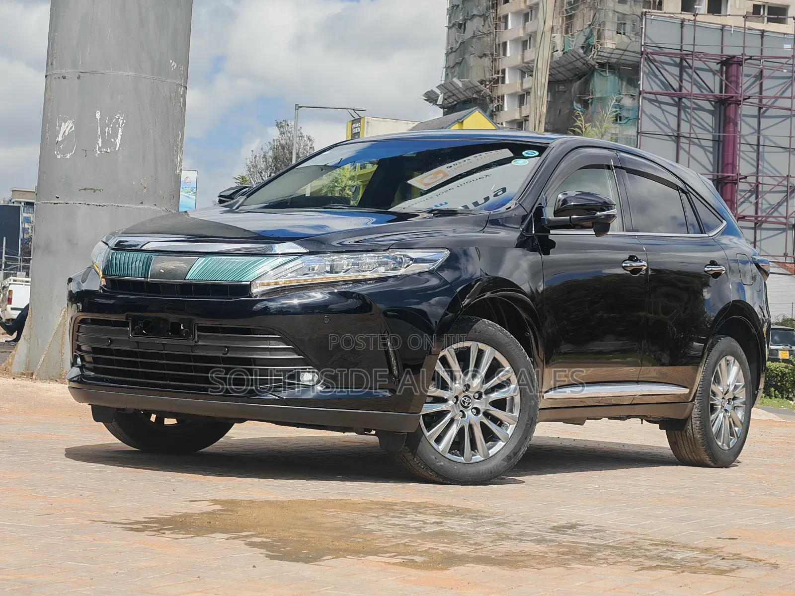 Toyota Harrier 2.0 2018 Black