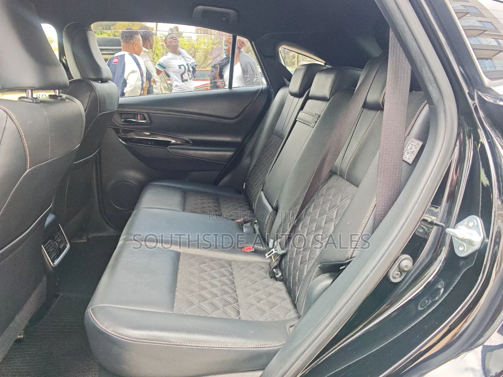 Toyota Harrier 2.0 2018 Black