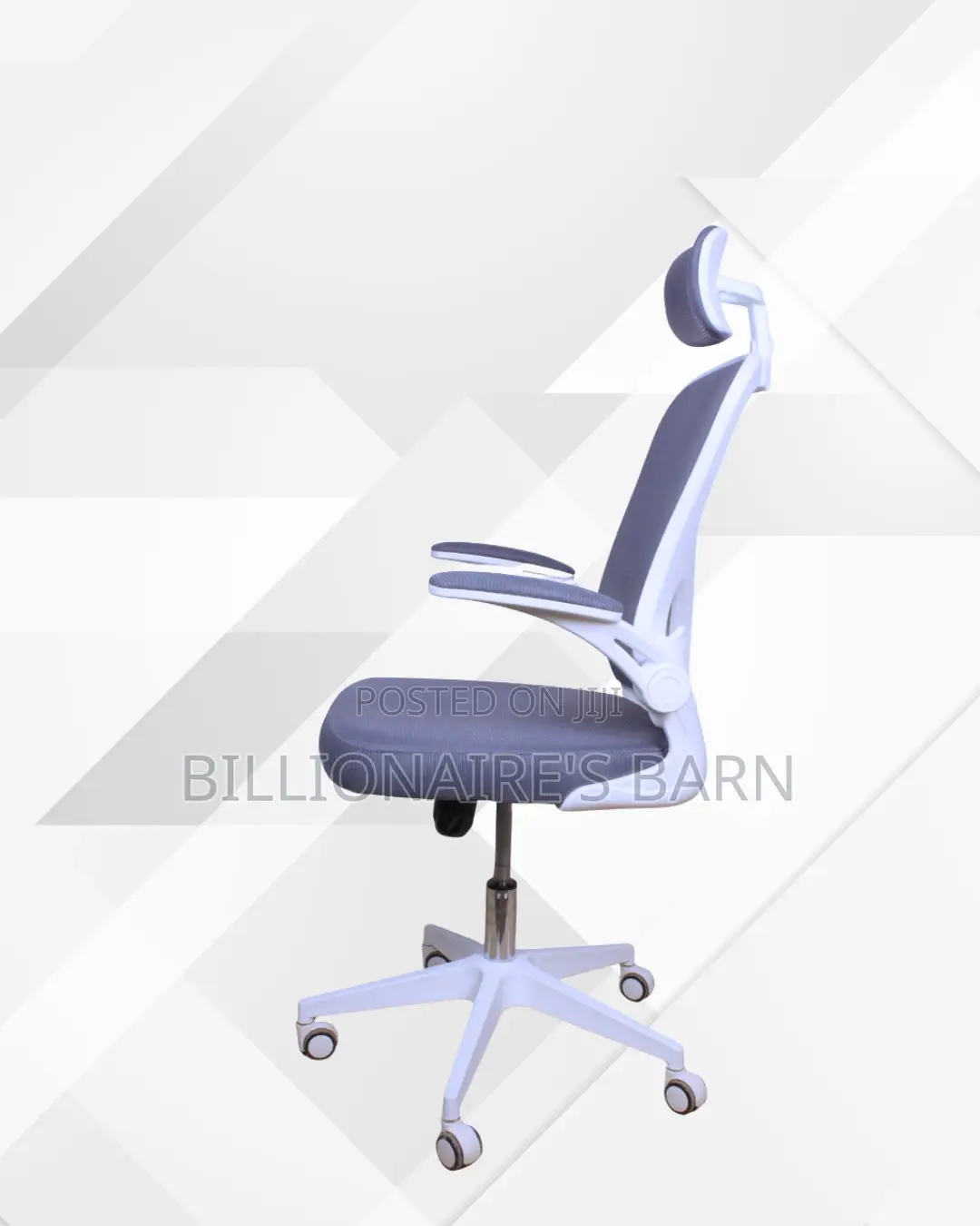 Ergonomic White Ergonomic Office Chair — Boosts Posture Focus