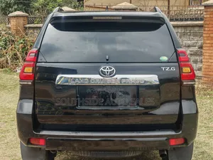 Toyota Land Cruiser Prado 2.8 2019 Black