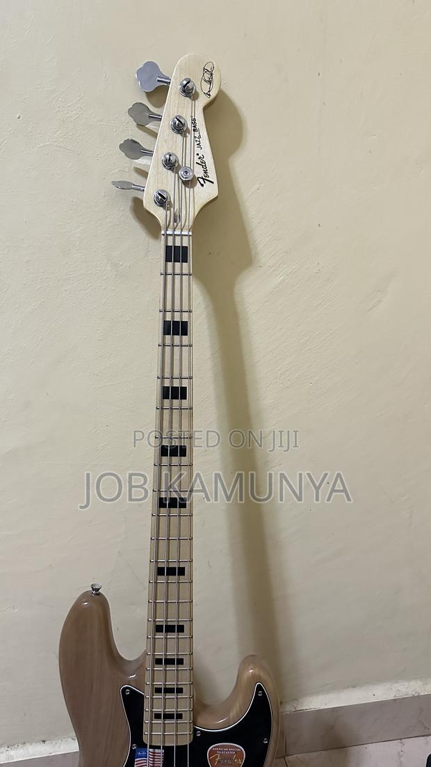 Jazz Bass Guitar