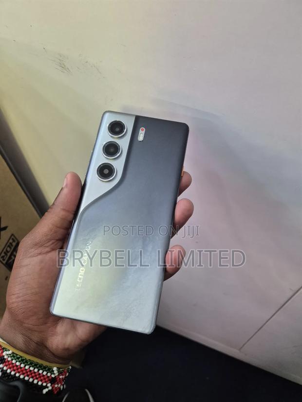 Tecno Camon 40 Pro 256 GB Gray - thumbnail 3