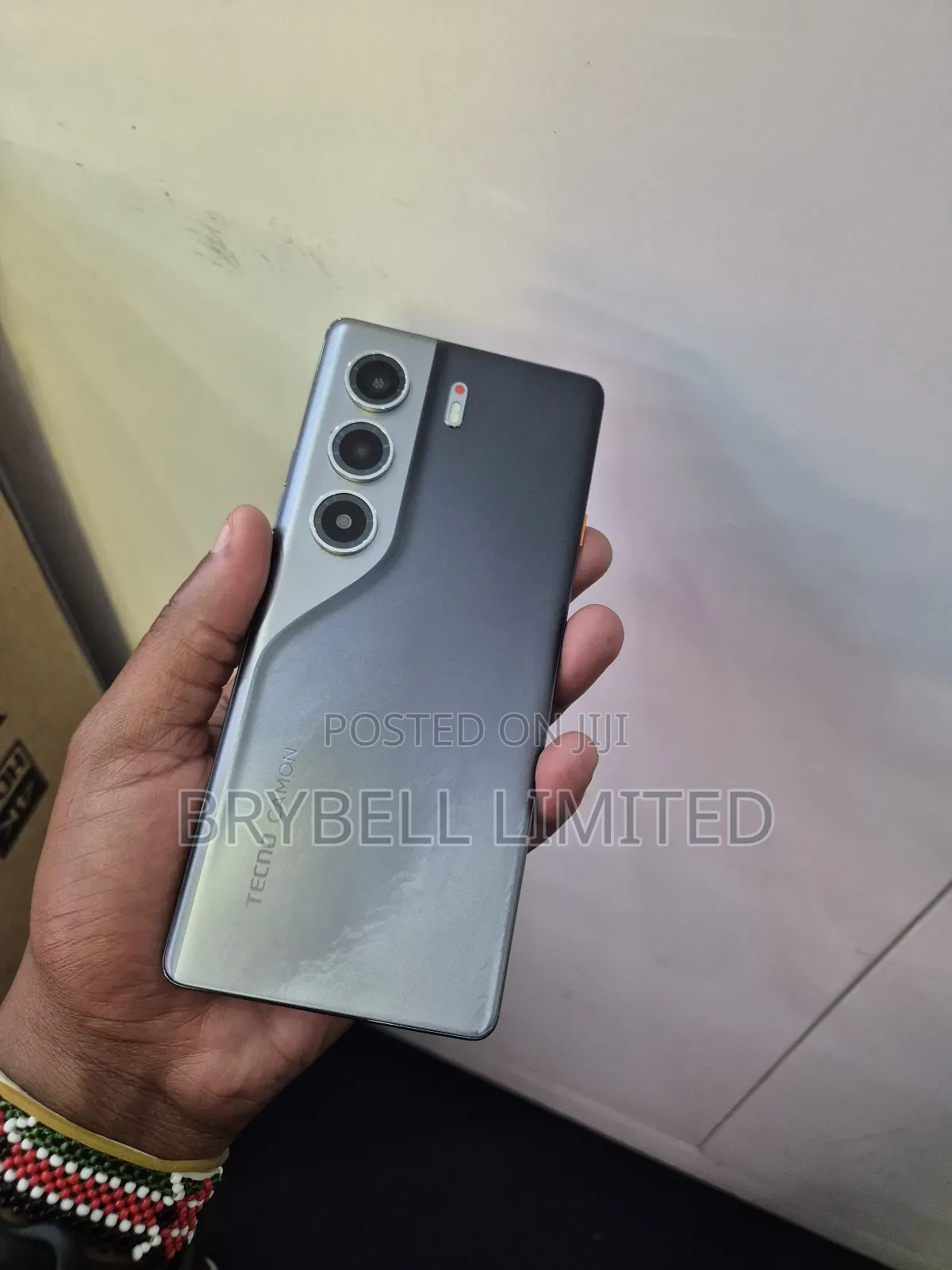 Tecno Camon 40 Pro 256 GB Gray