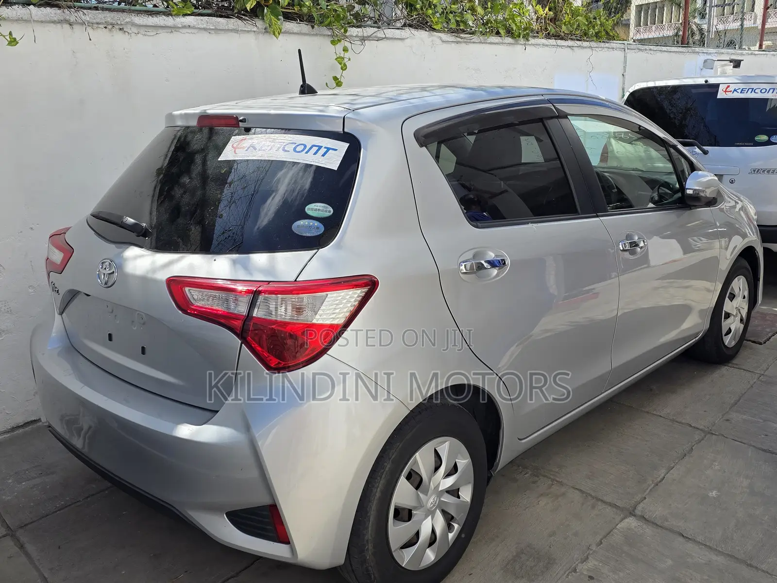 Toyota Vitz 2019 Silver