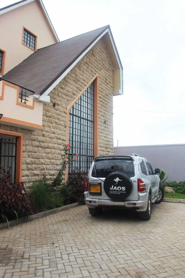 4bdrm Maisonette in Gateway Mall Area for rent