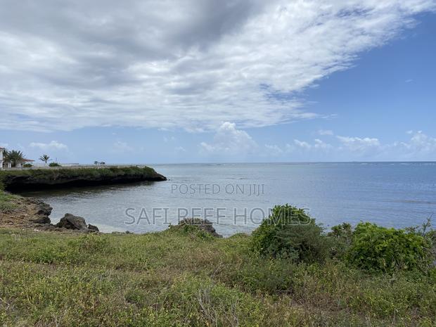 1 Acre Rectangle Seafront Property for Sale in Nyali - thumbnail 8