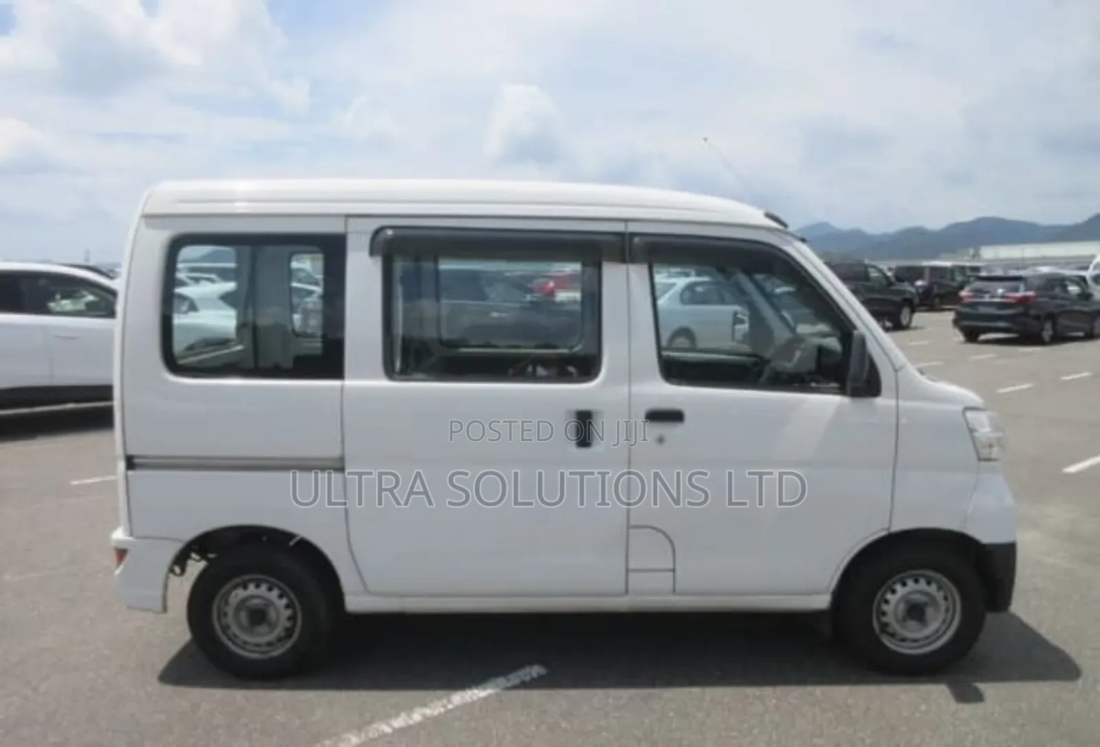 Daihatsu HIJET 2019 White