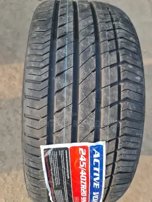 245 /40 R20 Vinmax Tyres.