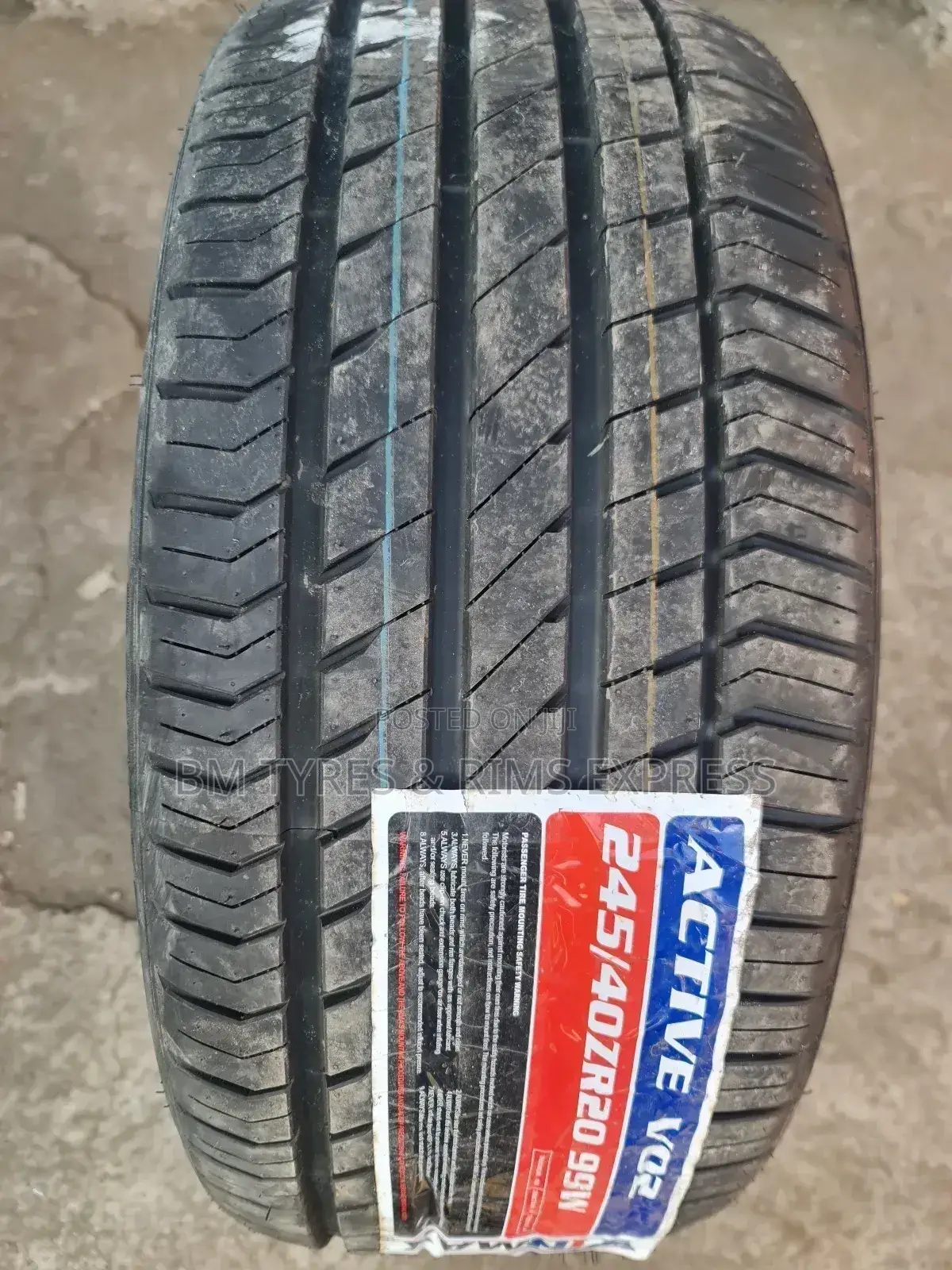 245 /40 R20 Vinmax Tyres.