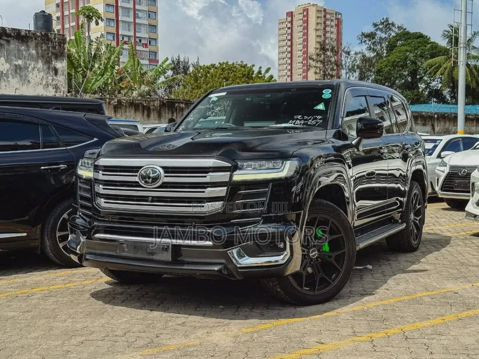 Toyota Land Cruiser LC300 2024 Black