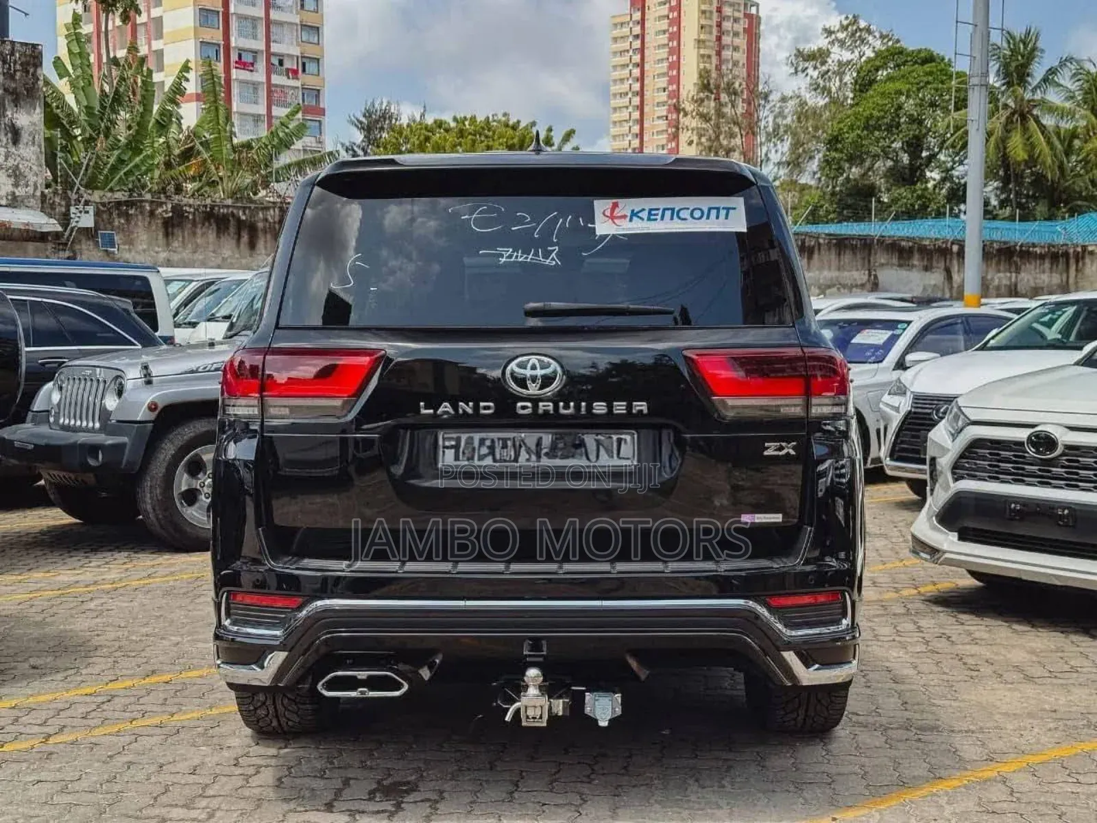 Toyota Land Cruiser LC300 2024 Black