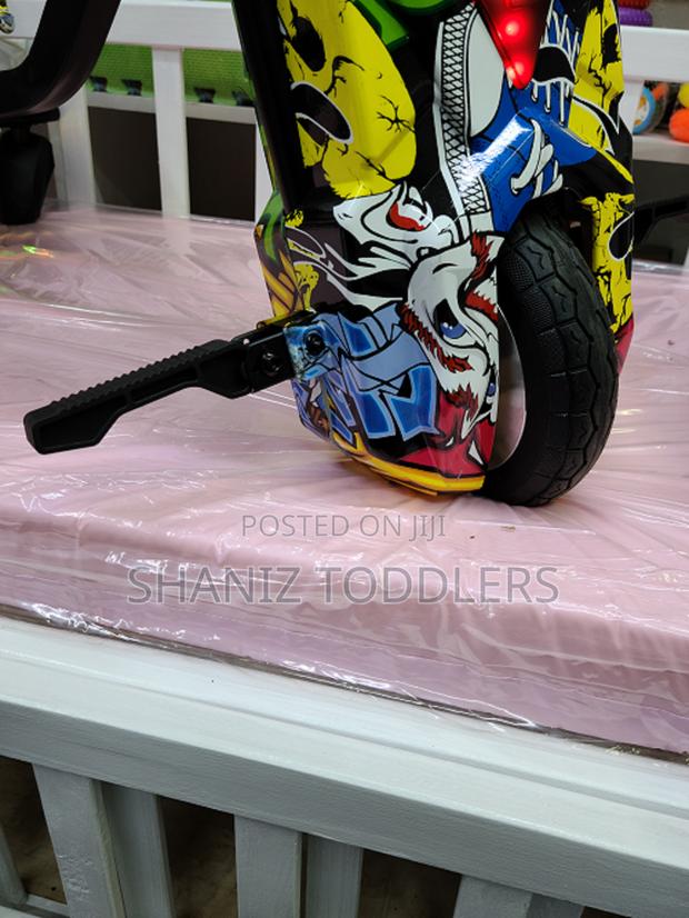 Electric Drift Scooter – Spin, Drift Ride in Style - thumbnail 3