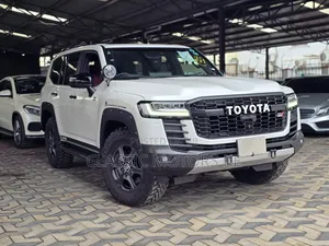 New Toyota Land Cruiser LC300 2023 White