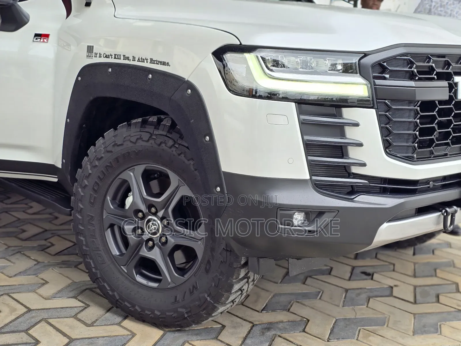 New Toyota Land Cruiser LC300 2023 White