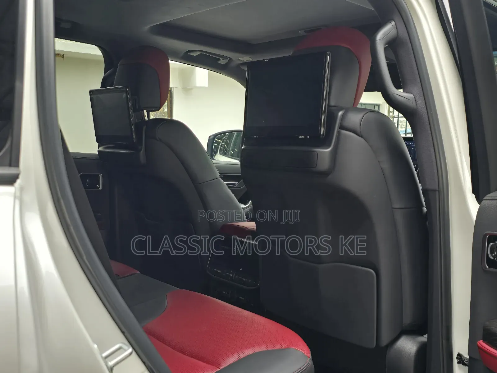 New Toyota Land Cruiser LC300 2023 White