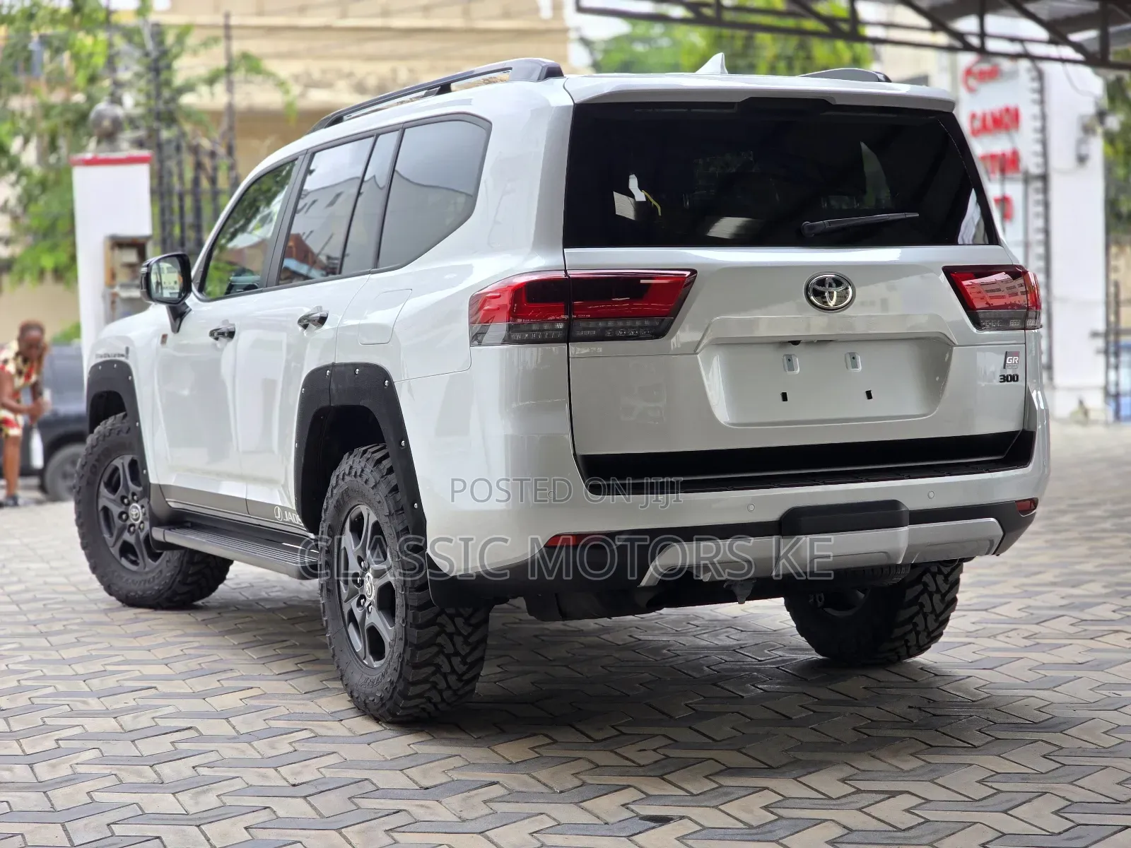 New Toyota Land Cruiser LC300 2023 White