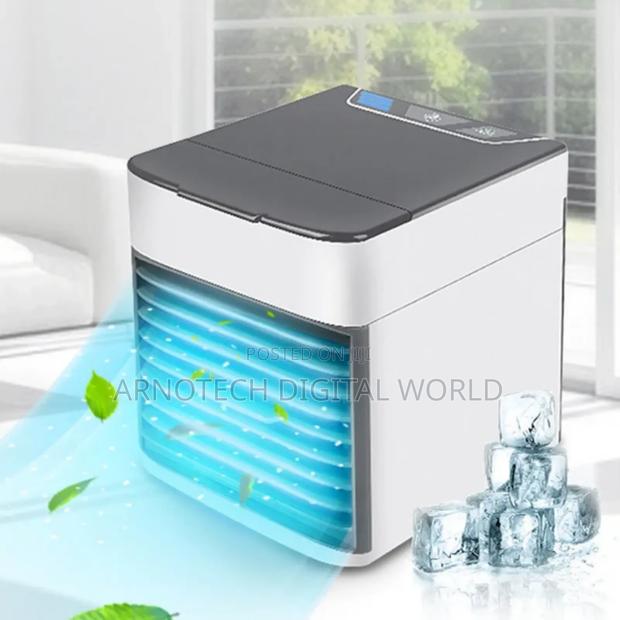 Mini Air Humidifier/ Cooler