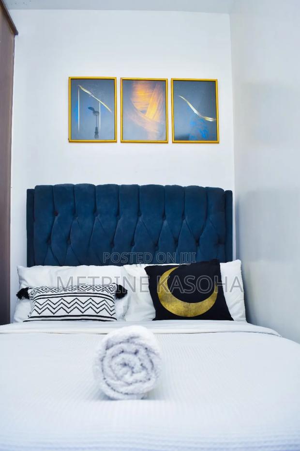 Beautiful and Luxurious Stay - thumbnail 5