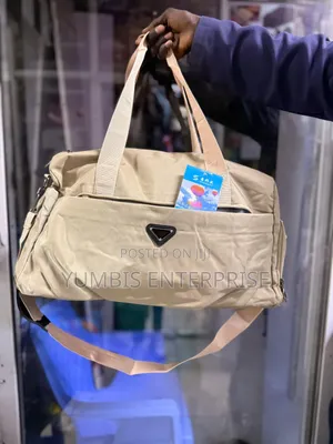 Trendy Quality Material Travel/Gym Bags at 1400