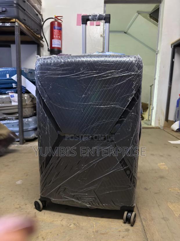 Rubber Unbreakable Suitcase 1 Xl Large Suitcase - thumbnail 2