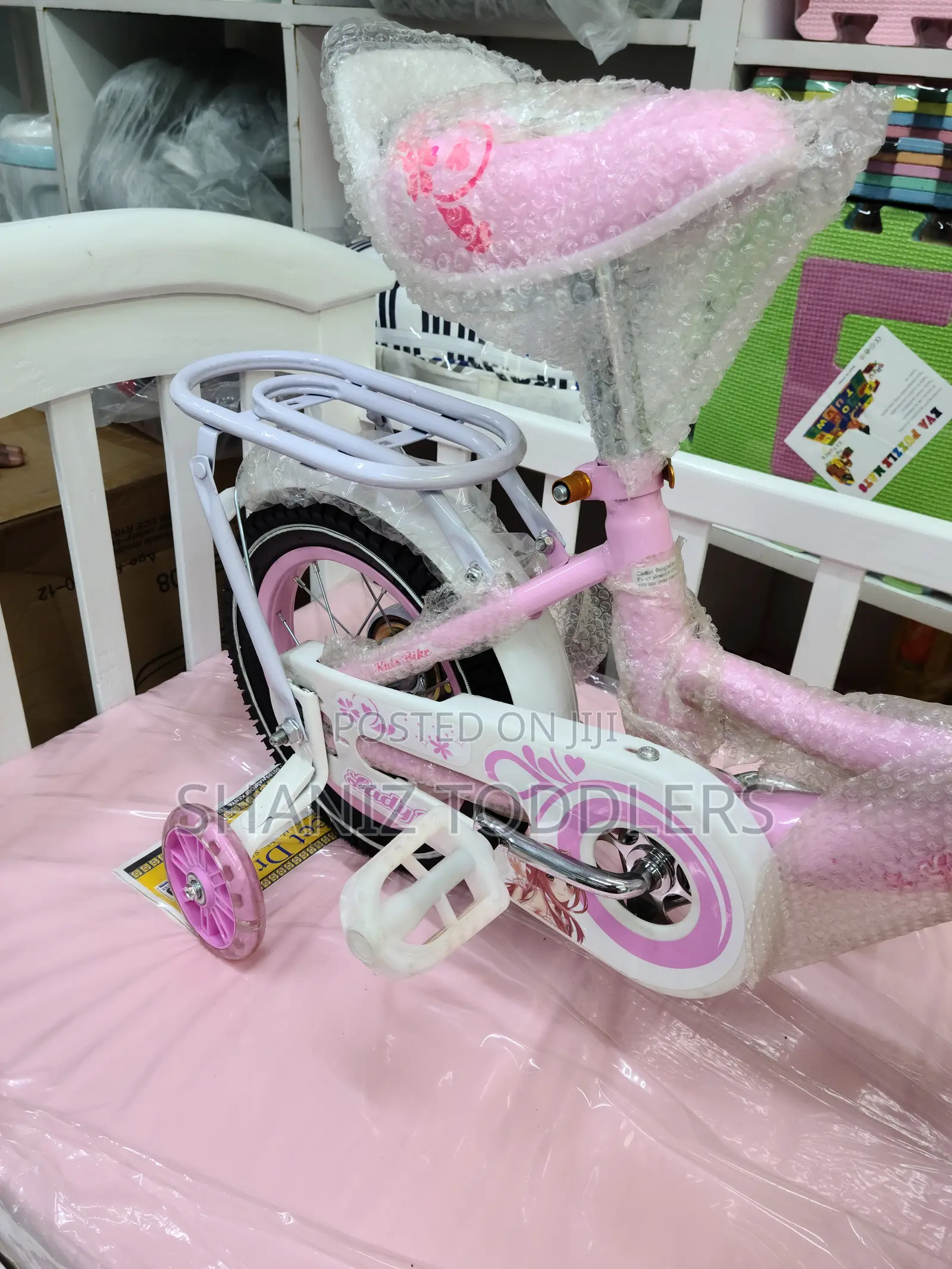 Stylish Kids Bicycle – Ride in Color Comfort