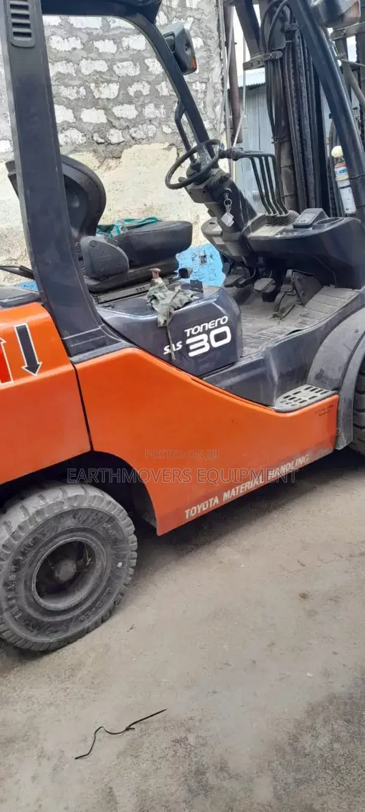 Forklift Services (3 to 15 Tonnes)