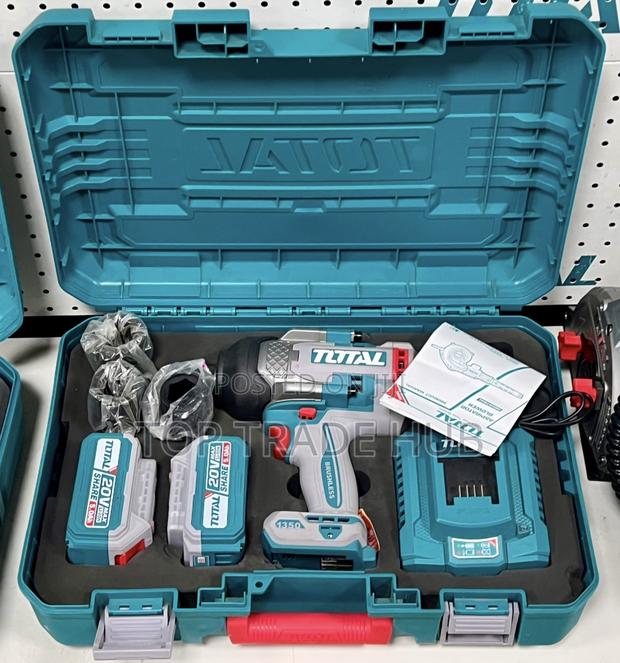 Total 20v Cordless Impact Wrench 1350nm Torque 3/4" Square Drive