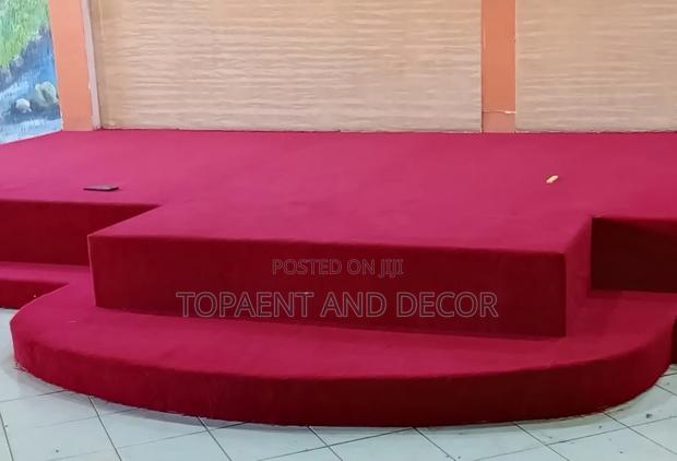Modern Wall to Wall Carpet With Installation Available