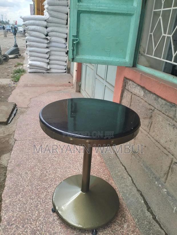 Stable Table for Club and Hotel