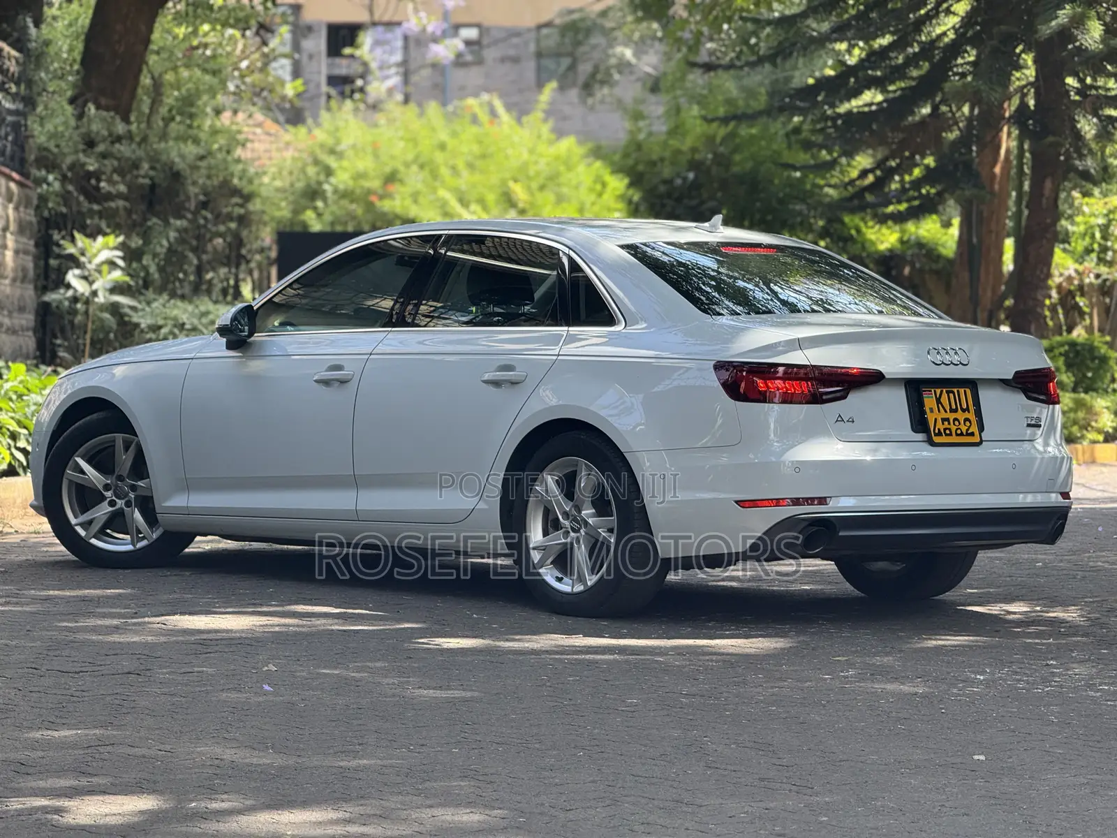 Audi A4 2018 White