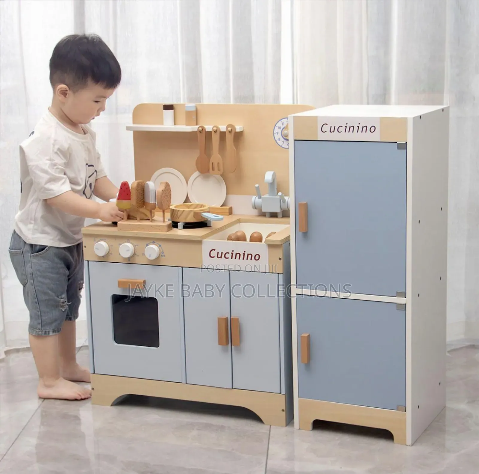 Cucinino Wooden Play Kitchen Set for Kids