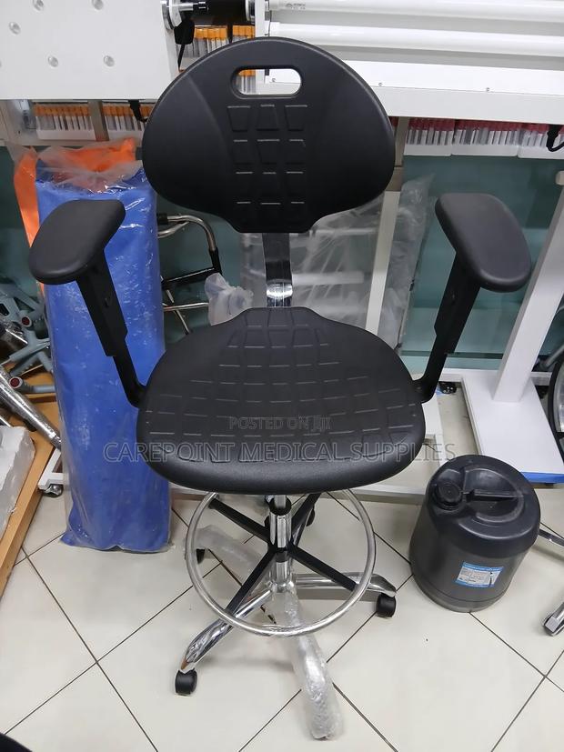 Adjustable Doctor's Stool - main view