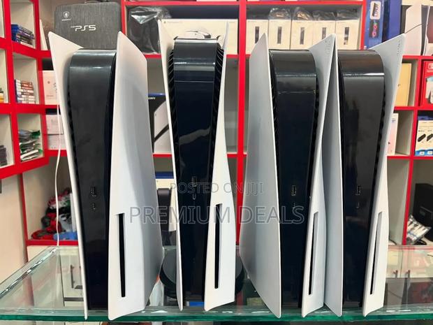 Ps5 STD 1tb Plus Controllers - main view