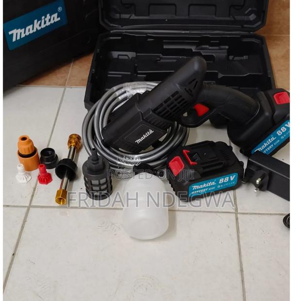 Makita Cordless Car Wash 
With 2 Battery 5cell - main view