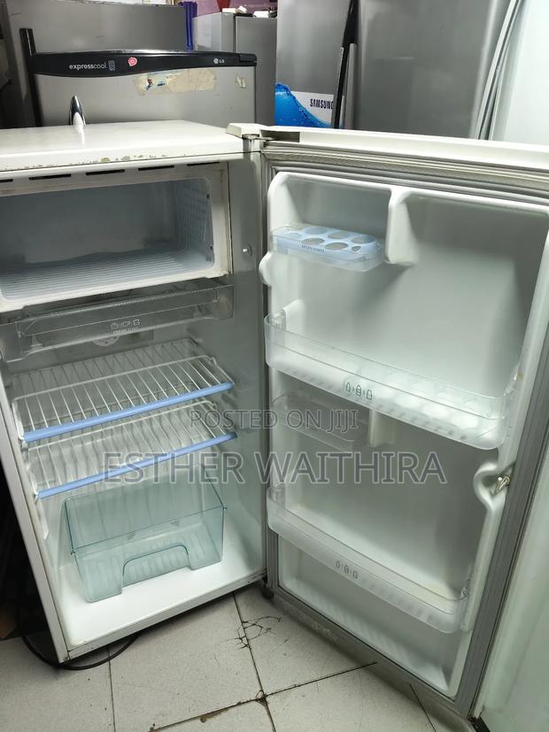 White Lg Single Door Refrigerator - thumbnail 4