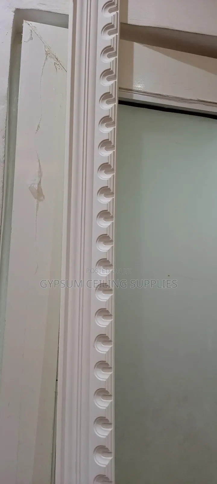 Pu Cornices