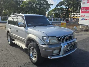 Toyota Land Cruiser Prado 2005 Silver
