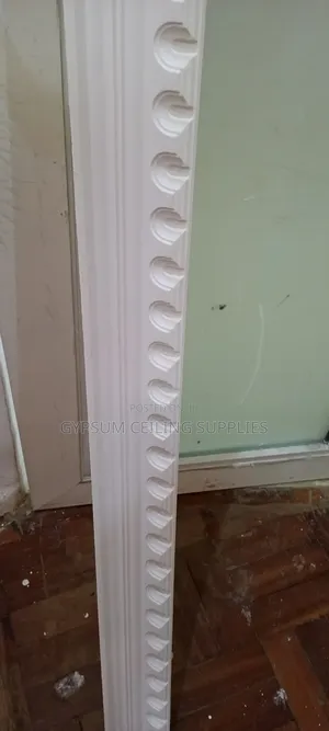 Pu Cornices