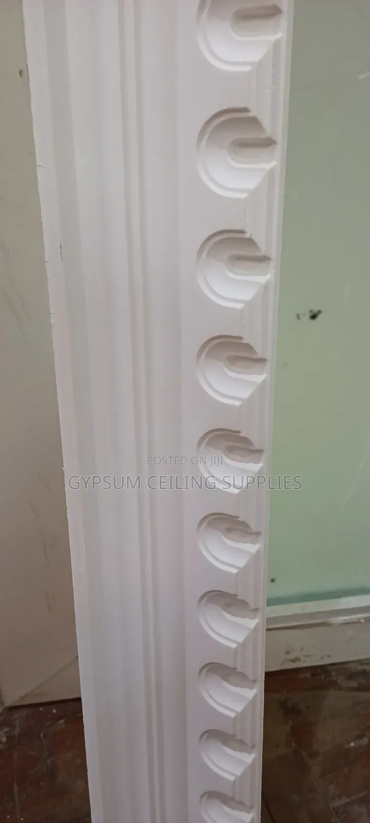 Pu Cornices